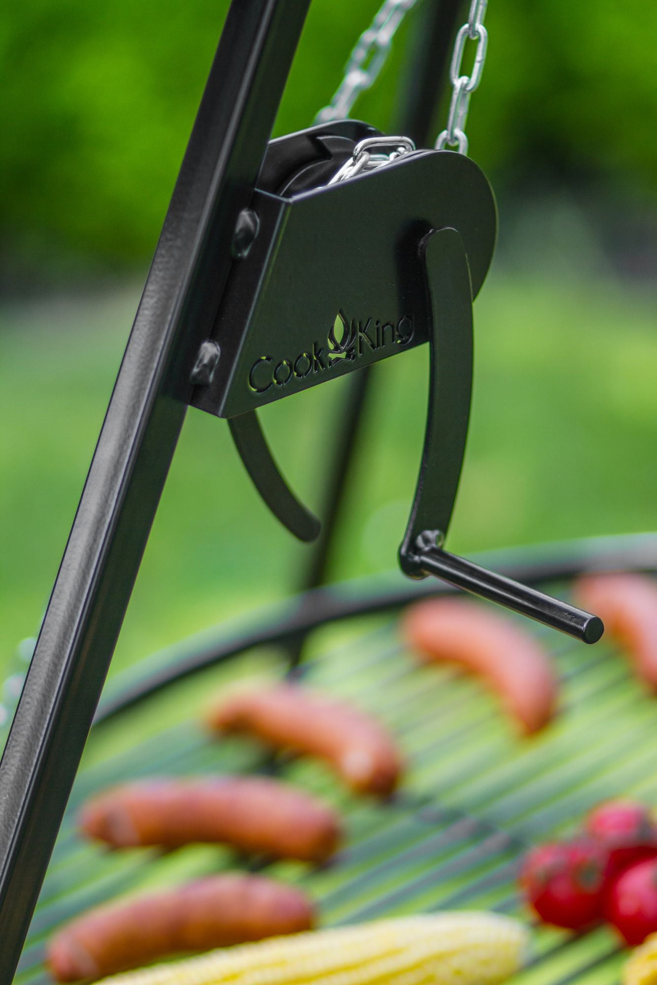 Tripod with Grate + Winch